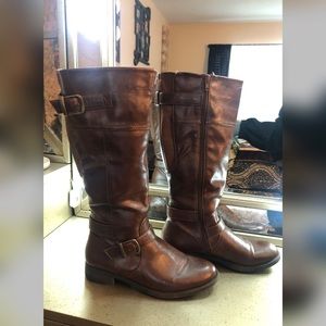 Tall faux leather boots❗️like new❗️